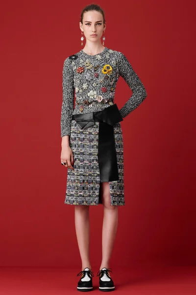 Look 3